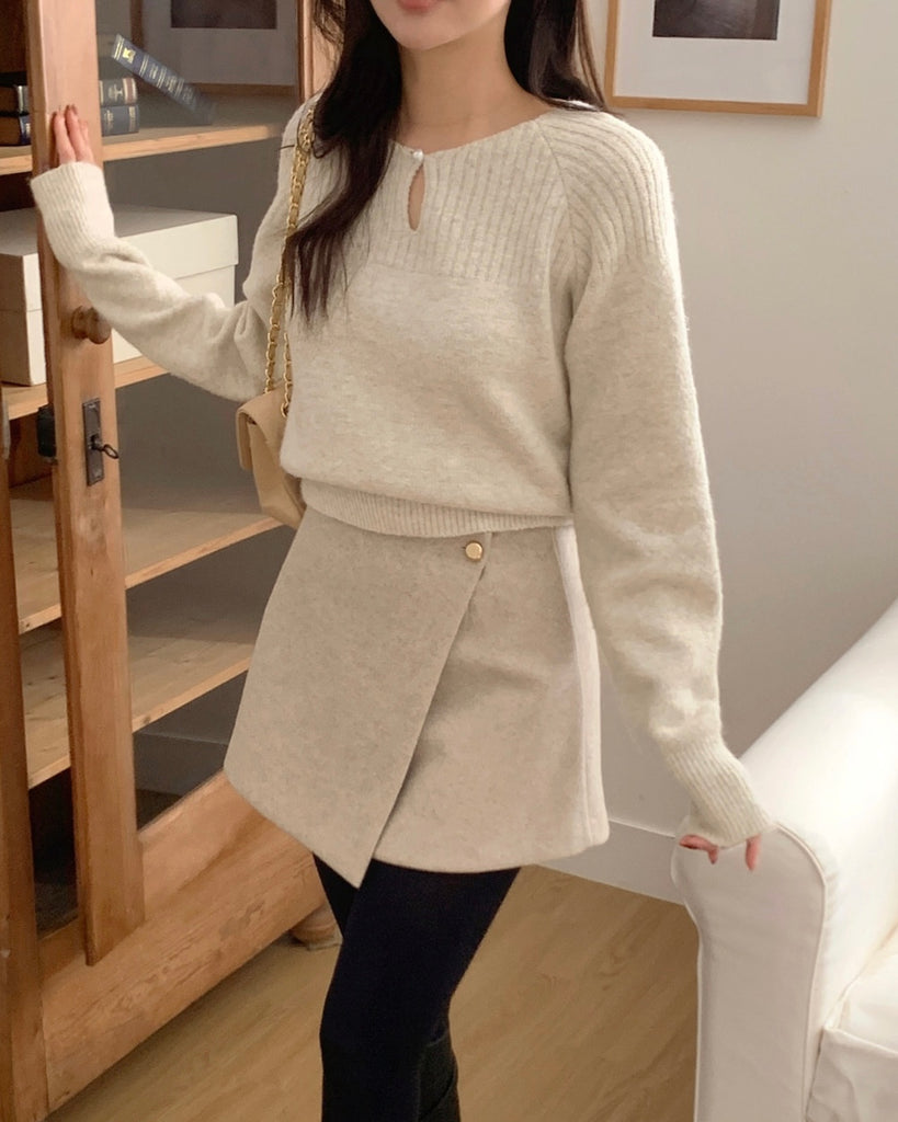 [🍂F/W] Luna Pearl Button Knit