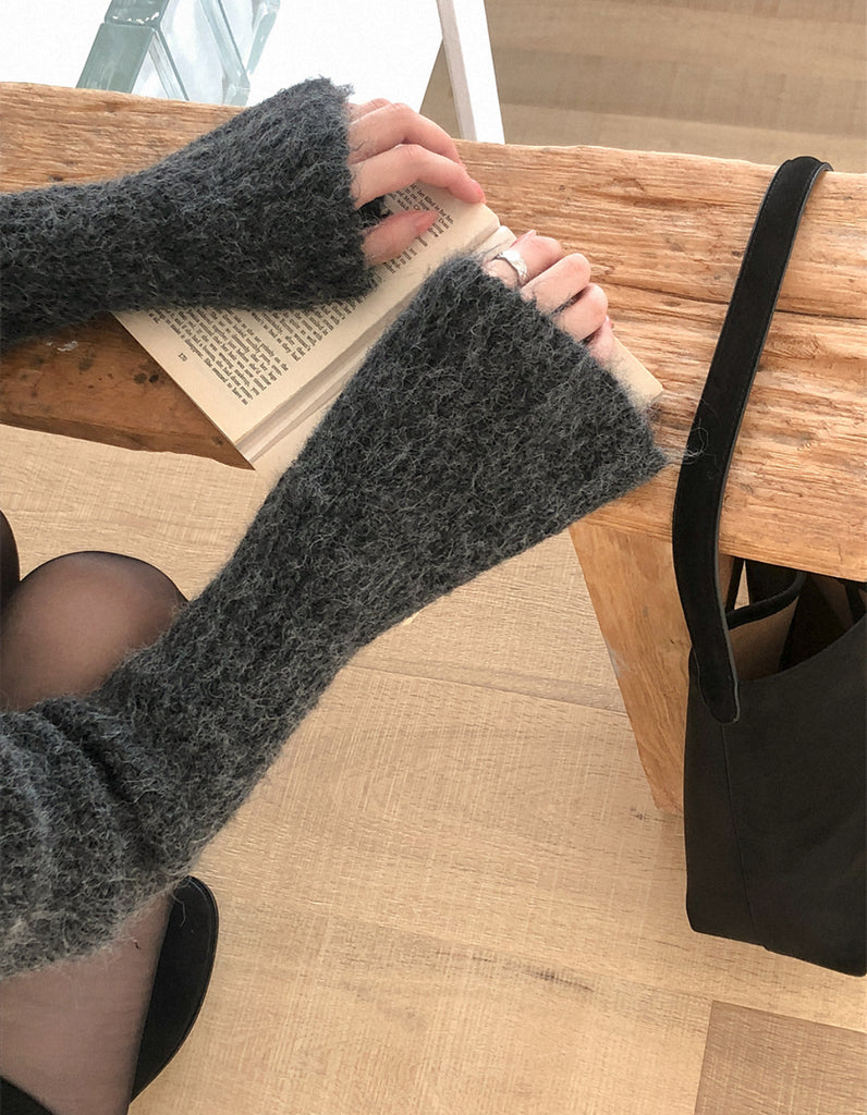 [🍂F/W] Jennie Softly Off-Shoulder Sweater