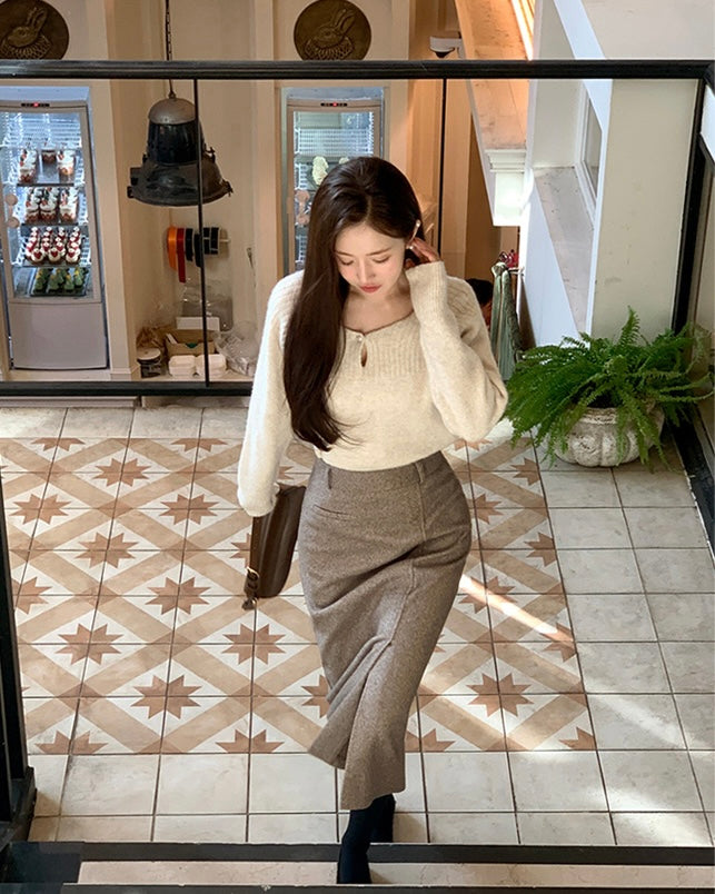 [🍂F/W] Luna Pearl Button Knit