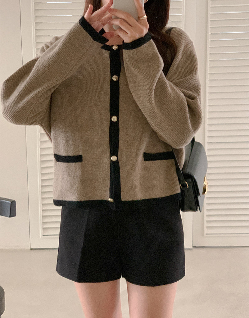 [🍂F/W] Vintage Gold Buttons Cardigan