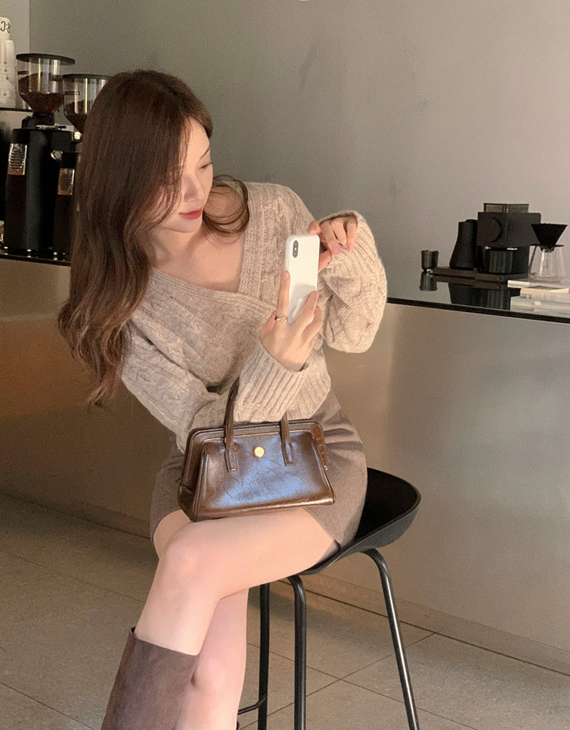 [🍂F/W] Plain V-neck Knit Sweater