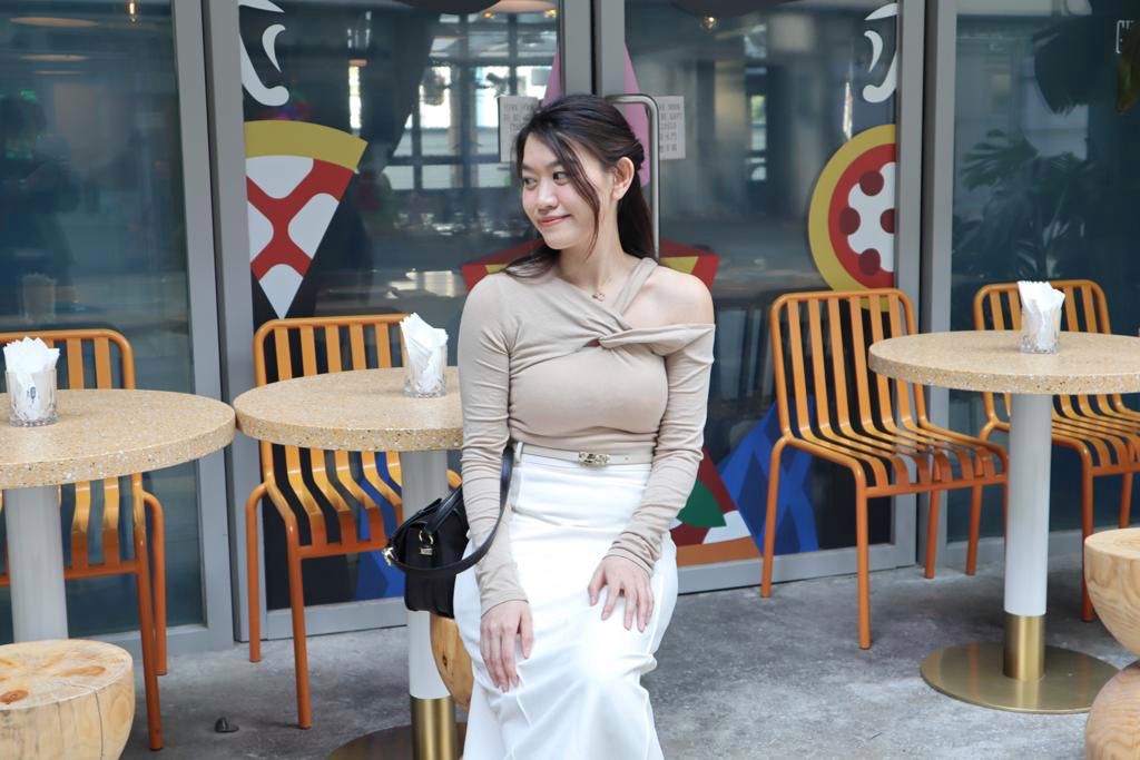 [🕊️SS] Love One Shoulder Top